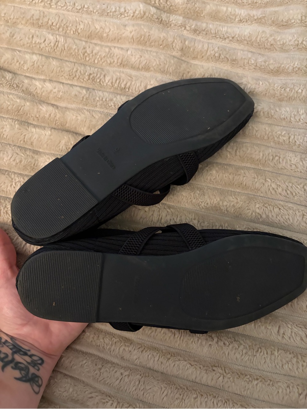 Black Women's Slip-On Knit Cross-Strap Flats - Picture 4 of 6